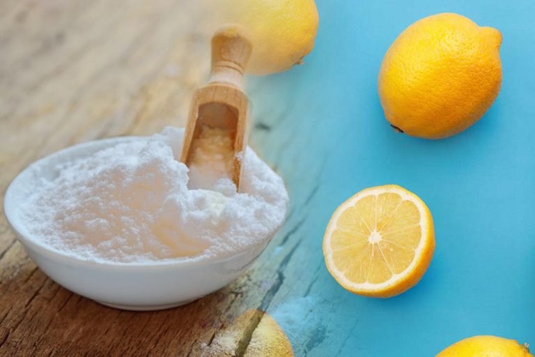 Amestecă bicarbonat de sodiu cu lămâie și scapi de cea mai mare problemă a gospodinelor. Trucul de aur pe care trebuie să-l știi