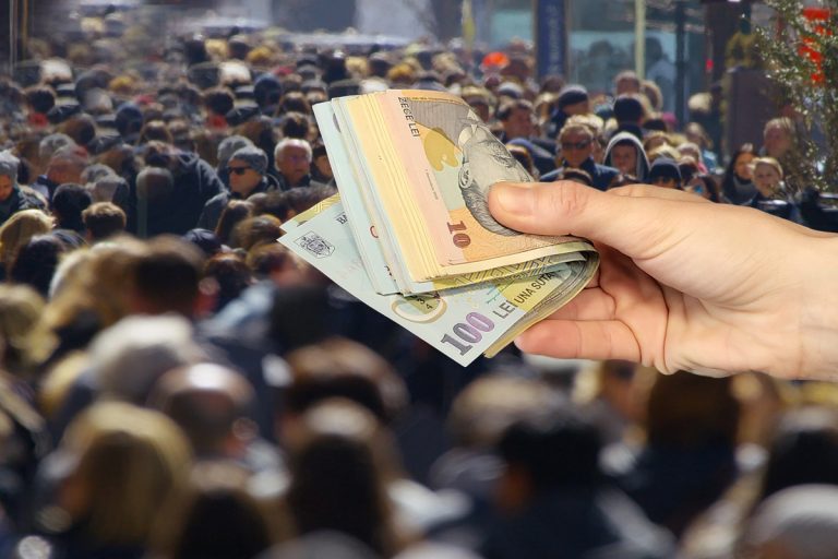 Bancnotele care dispar din circulație. Trebuie să le arunci repede, magazinele nu le mai primesc