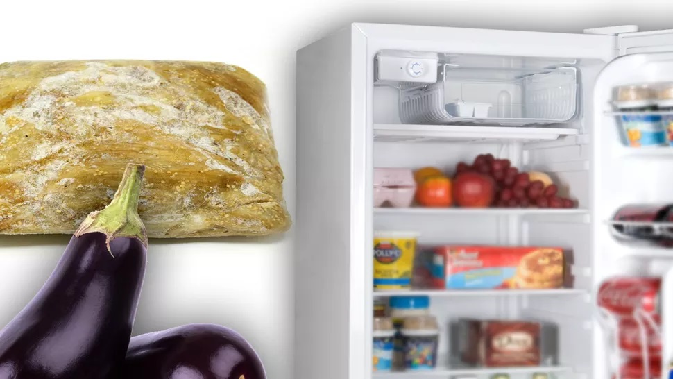 Când se pun vinetele coapte la congelator. Garantat țin toată iarna