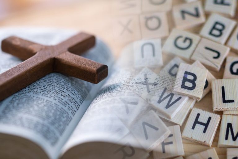 Care este cel mai lung cuvânt din Biblie. Foarte puțini știu ce semnifică