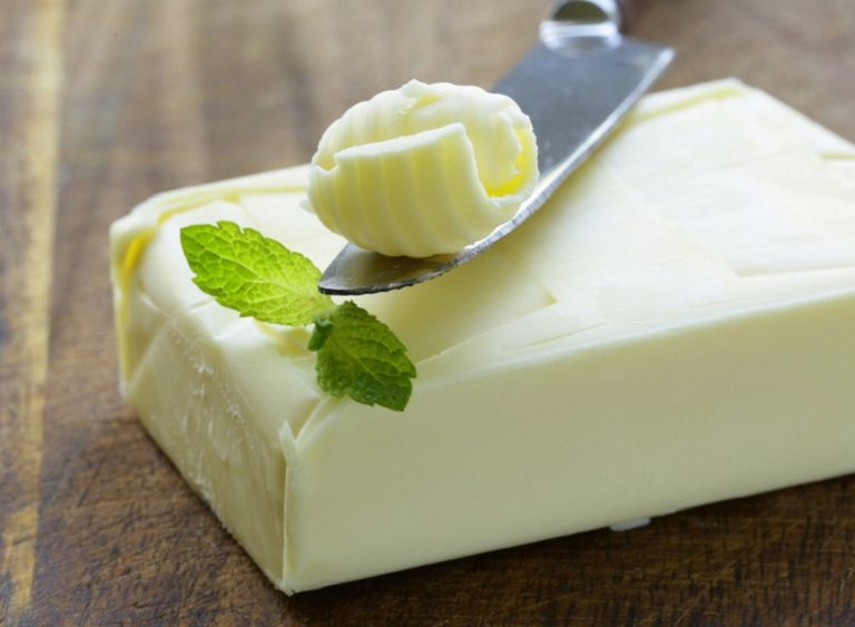 Cât rezistă untul la frigider după ce desfaci pachetul. După cât timp nu mai este bine să îl consumi