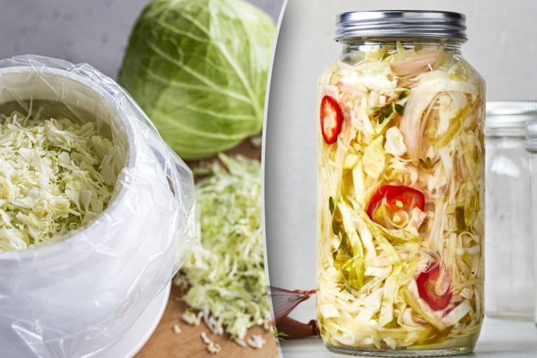 Ce să faci cu varza înainte de a o pune în butoi la murat. Trucul special al gospodinelor pentru un gust desăvârșit