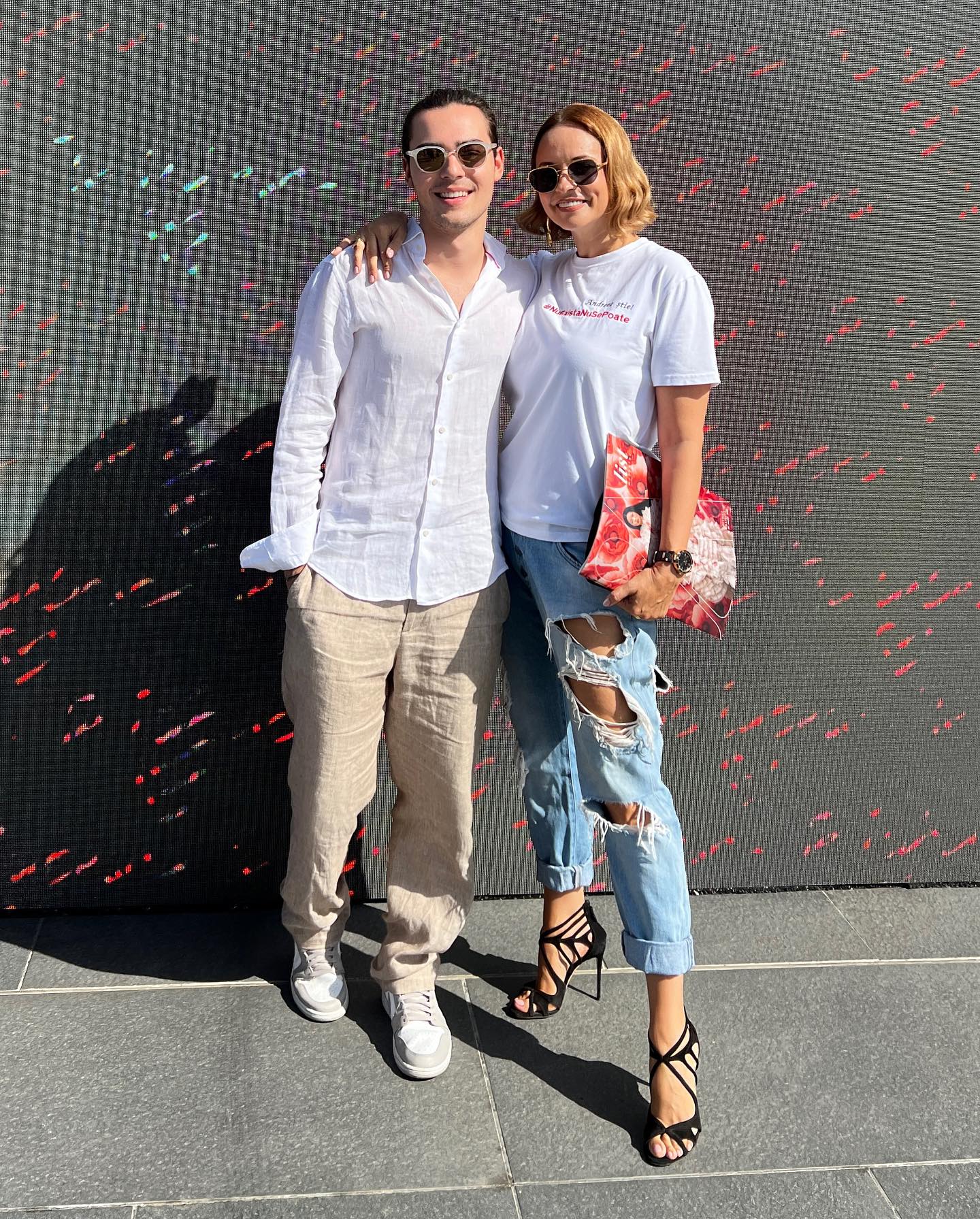 Ce studii are Andreea Marin 4