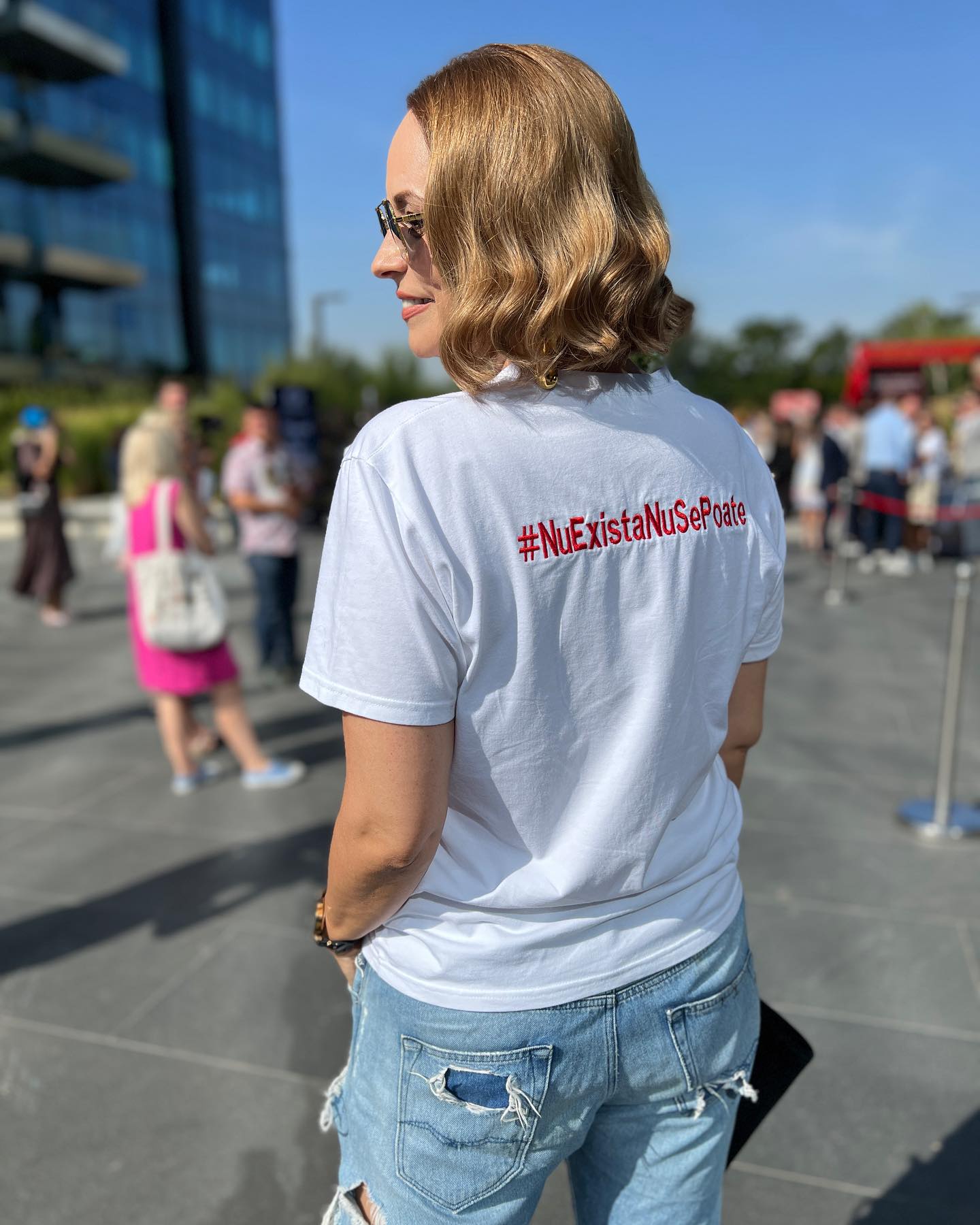 Ce studii are Andreea Marin