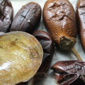 Ce trebuie sa presari peste vinetele coapte inainte de a le pune la congelator