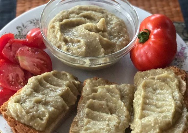 Ce trebuie să presari peste vinetele coapte înainte de a le pune la congelator. Doar așa își vor păstra aroma toată iarna