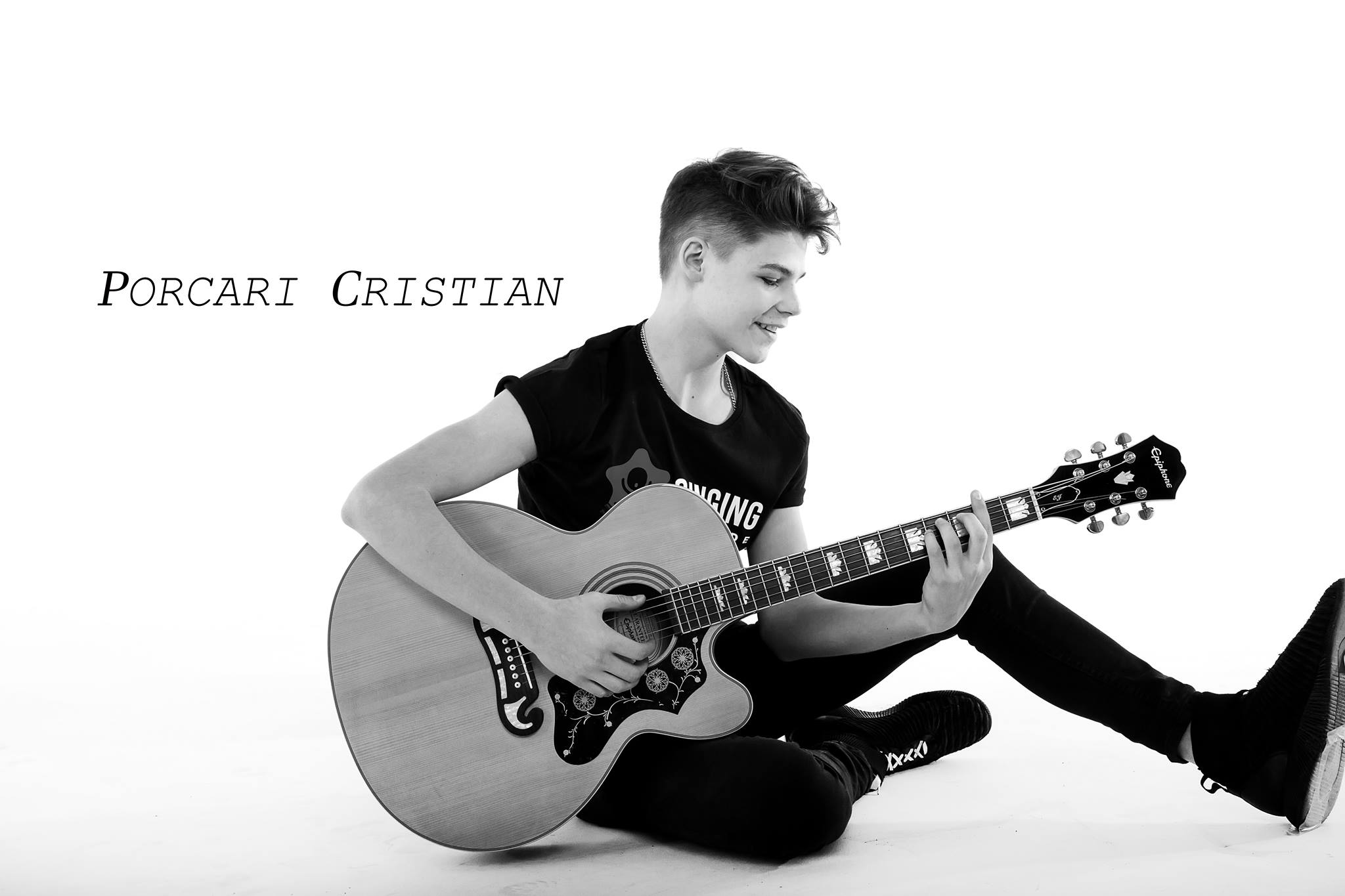 Cine este Cristian Porcari, artistul care face furori cu piesa RanaRan 4