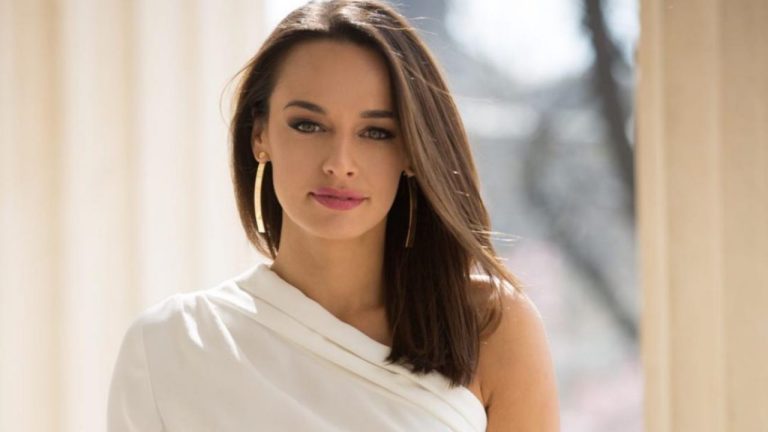 Cum arată fiica Andreei Raicu. Vedeta a devenit bunică la 42 de ani, imagini rare cu cele două