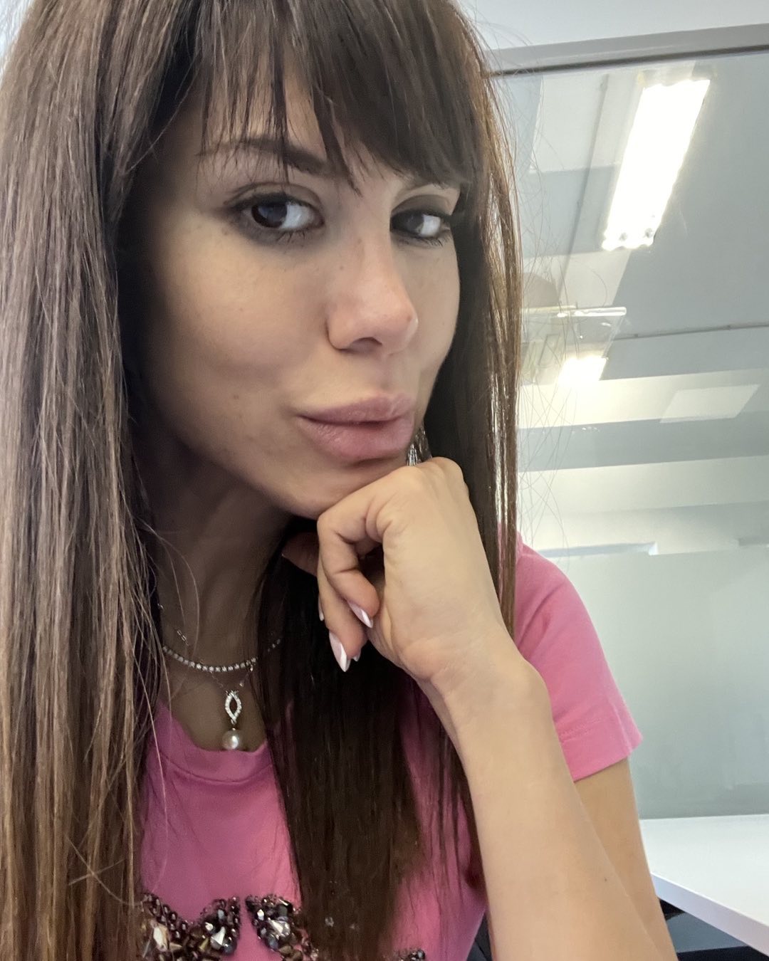 Cum incearca Denise Rifai sa il aduca pe Klaus Iohannis la emisiunea ei 1