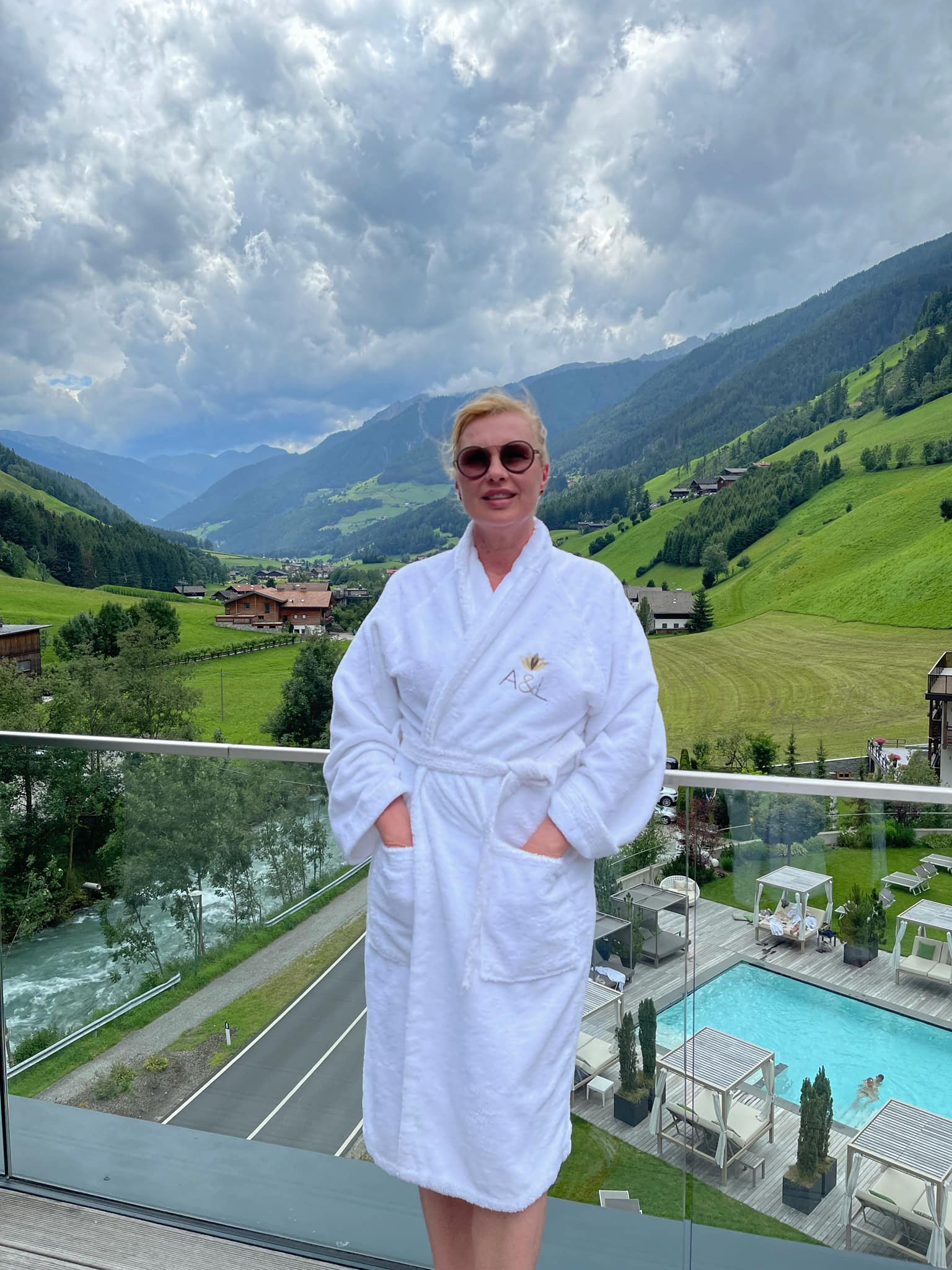 De ce a divortat Laurentiu Reghecampf de prima sotie, de fapt 2