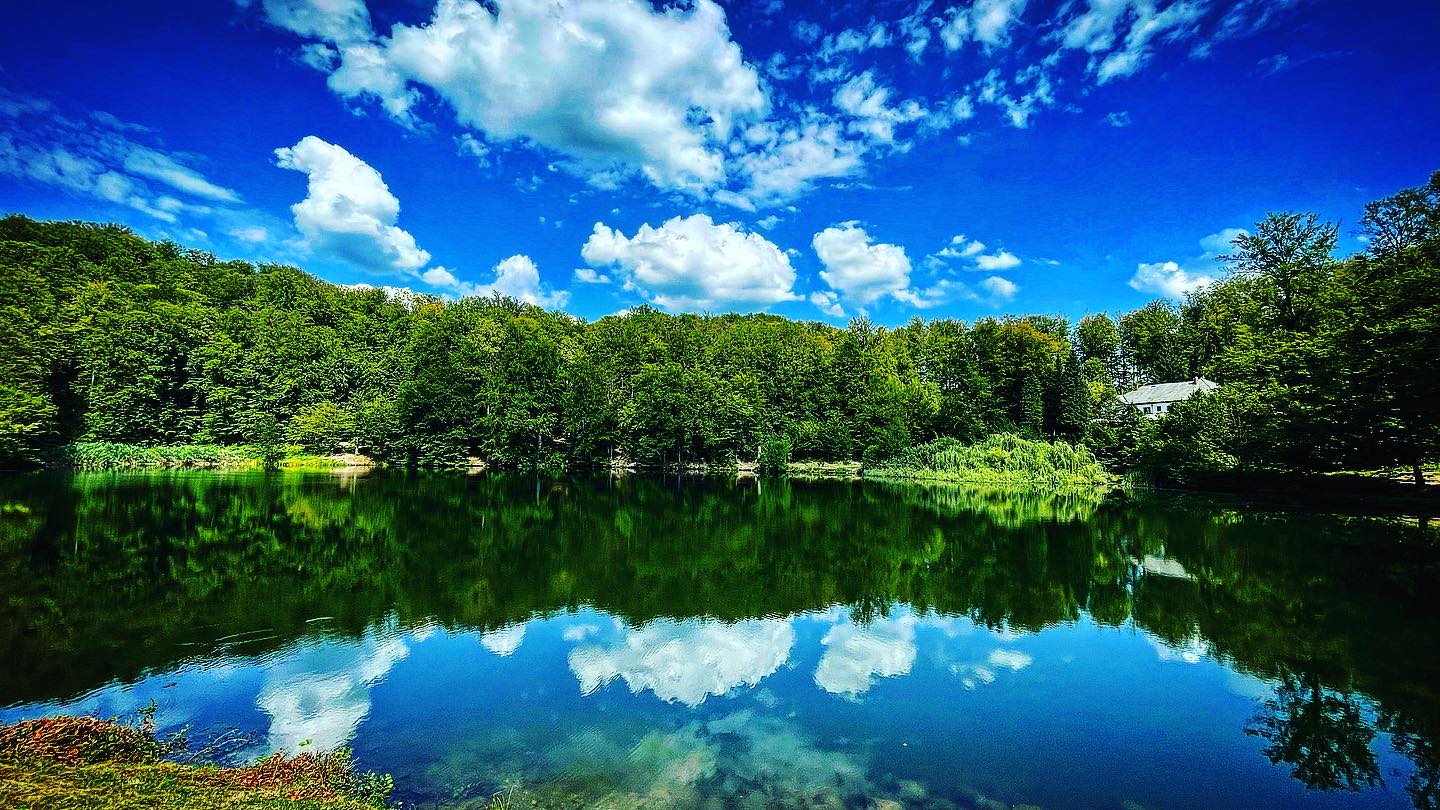 Locul superb din Romania unde apa e calda pana toamna tarziu