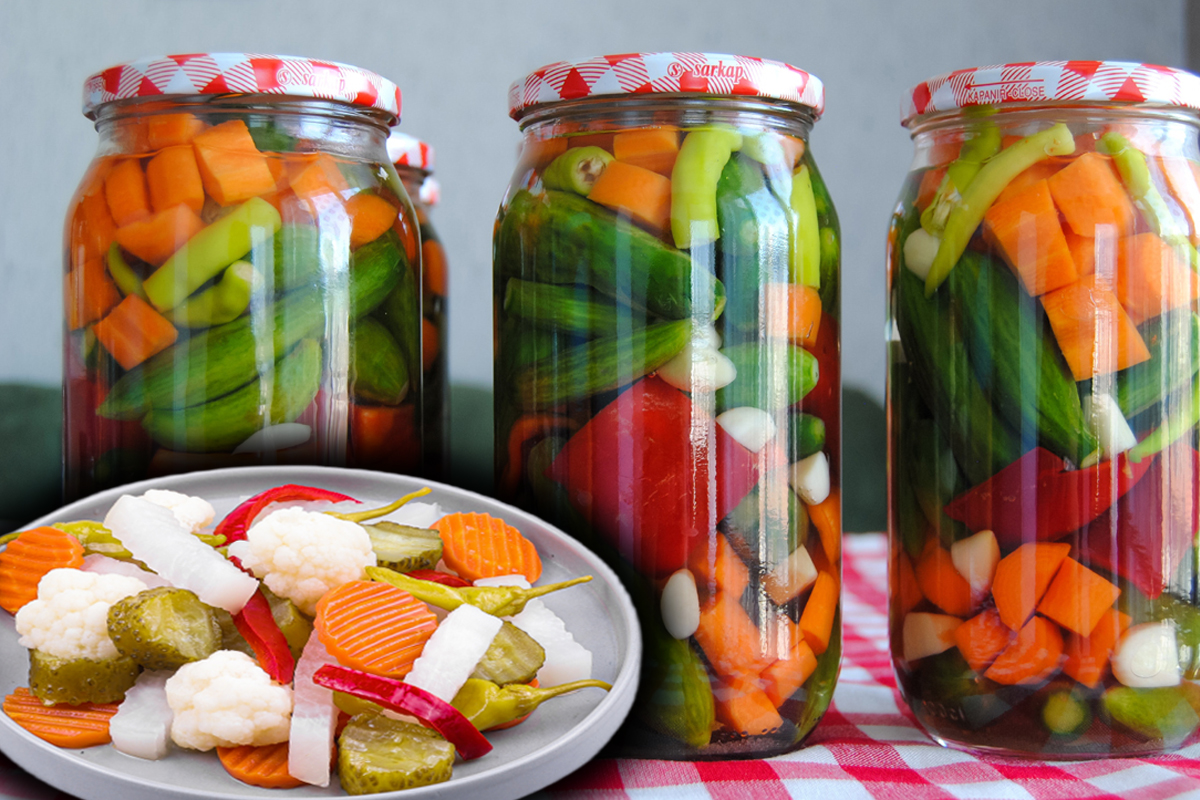 Murături asortate la borcan