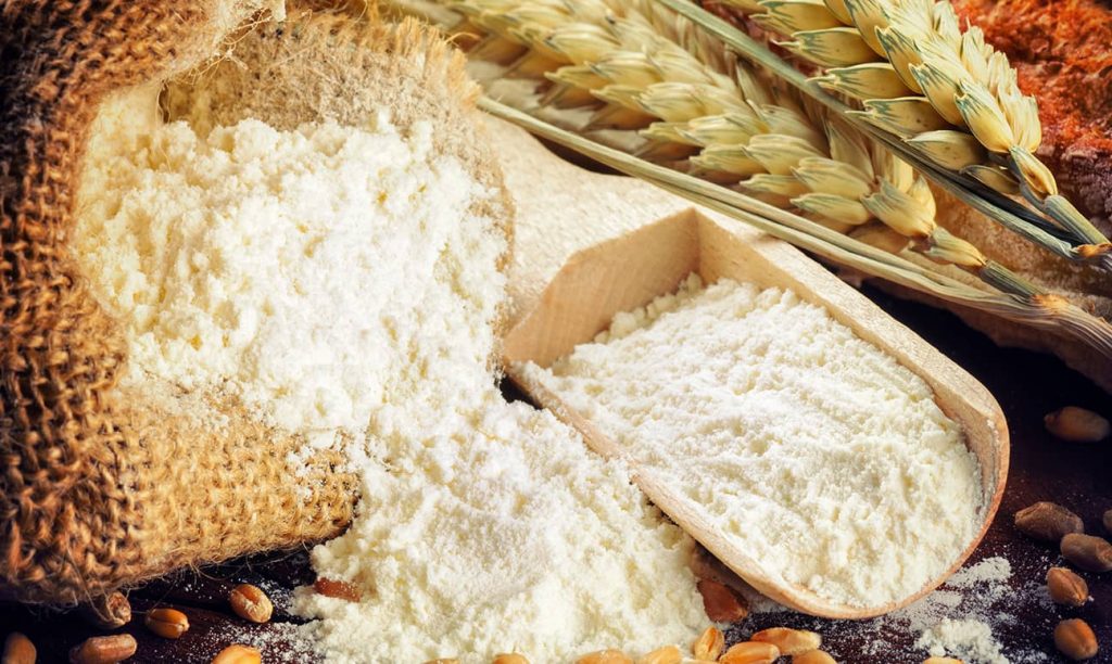 Nu mai arunca faina expirata. E aur curat in casa. Ce poti face cu ea, de fapt