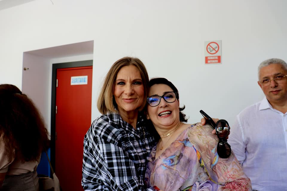 Romanita Iovan, ravisanta la 40 de ani de la absolvirea liceului 2
