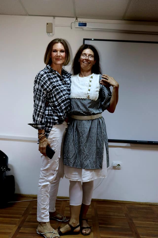 Romanita Iovan, ravisanta la 40 de ani de la absolvirea liceului 5