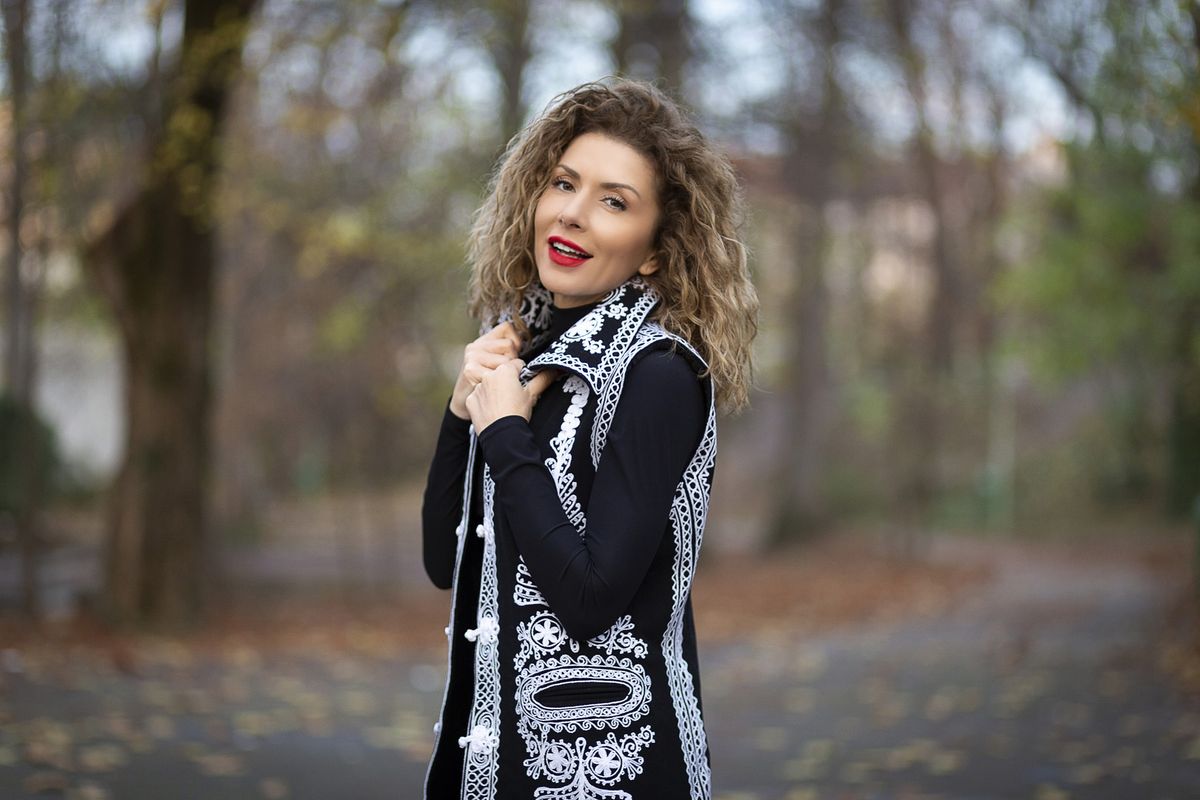 Secretul lui Carmen Bruma pentru cea mai buna prajitura de toamna. E delicioasa si cu putine calorii