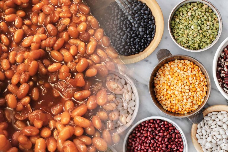 Secretul prin care boabele de fasole rămân întregi. Ce trebuie să faci, de fapt, când ciorba începe să fiarbă. Puține gospodine știu