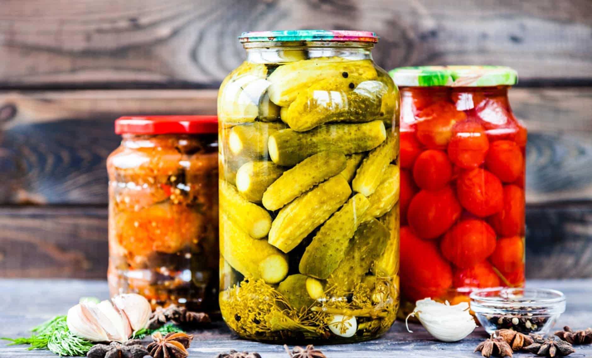 In ce sa invelesti borcanele cu muraturi ca sa reziste perfect la iarna.