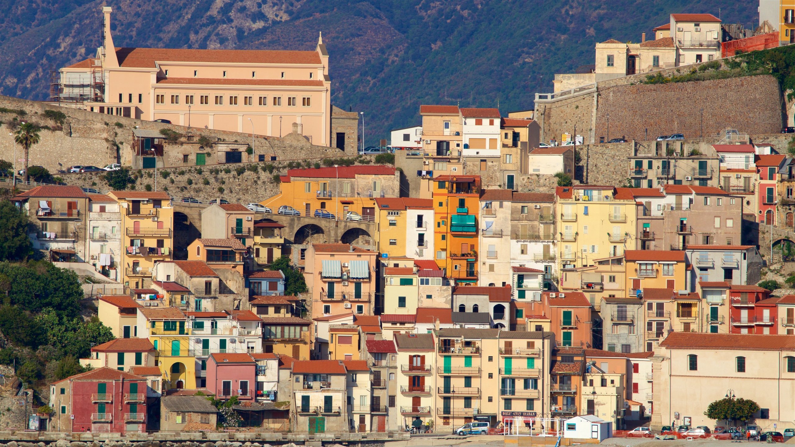 Locul superb din Europa care îți dă 30.000 de euro să te muți acolo