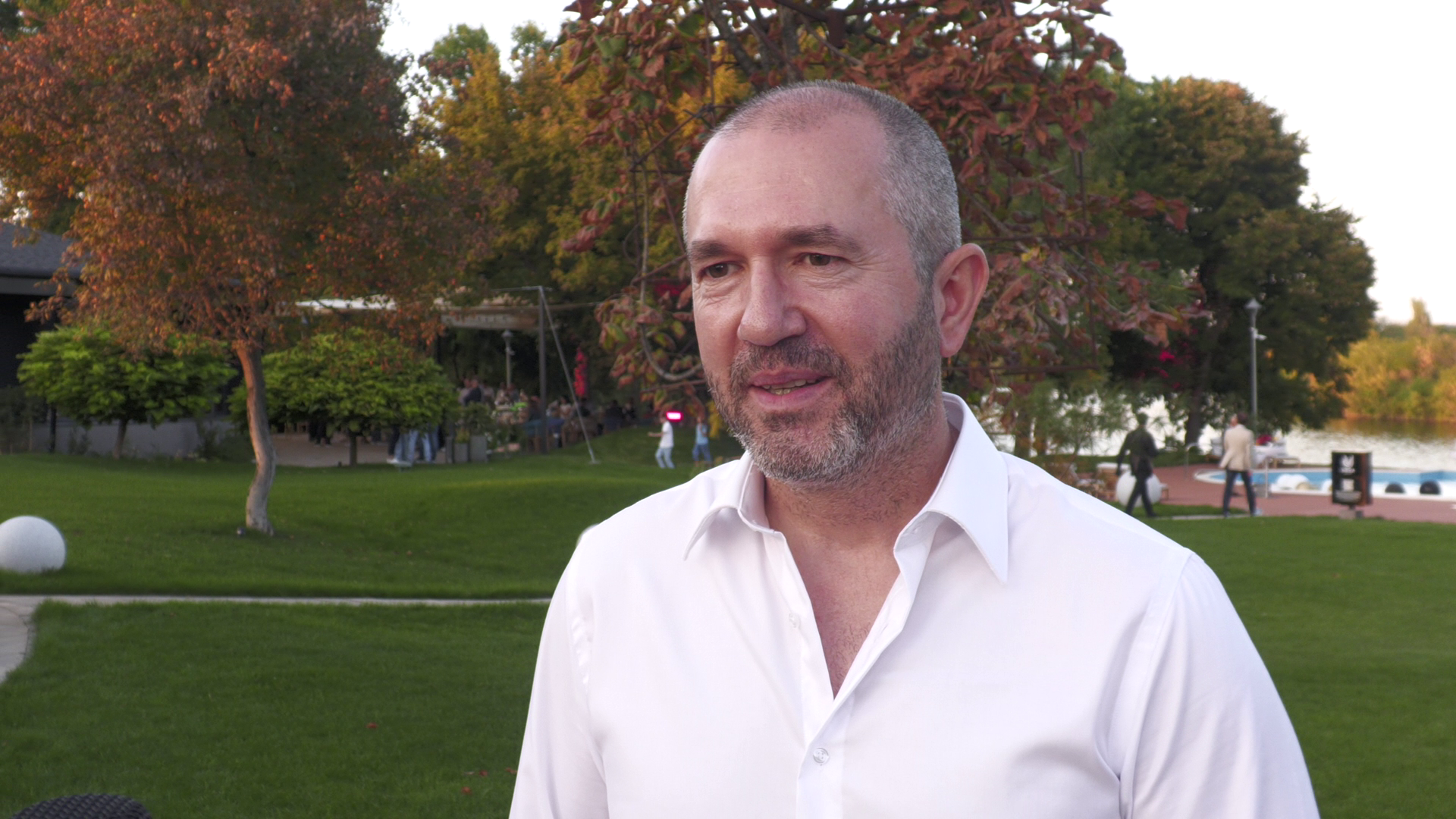 Cu ce se ocupă fratele mai mare al Adelei Popescu