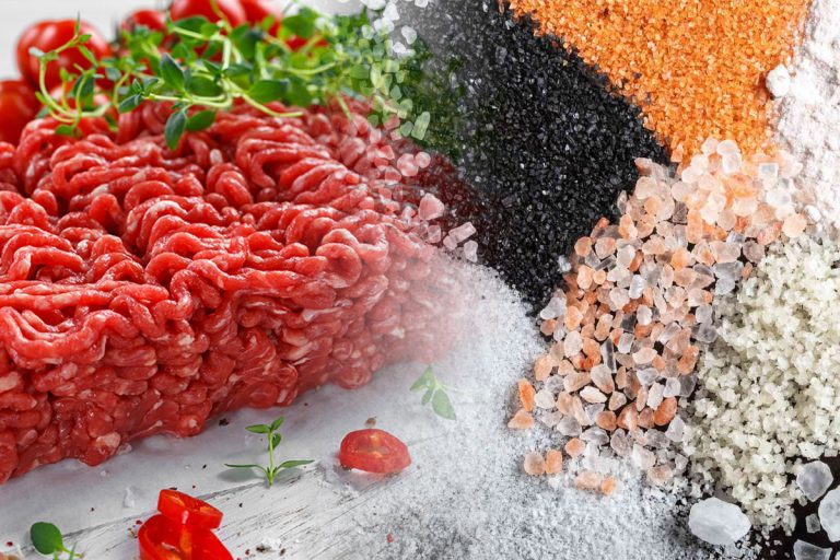 Când se pune sare în carnea tocată. Asta e cea mai mare greșeală pe care o fac gospodinele. Sigur nu ai știu până acum