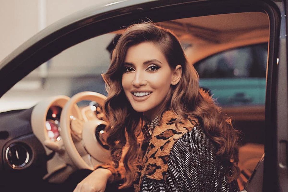 Cat cantareste si ce inaltime are Iulia Albu