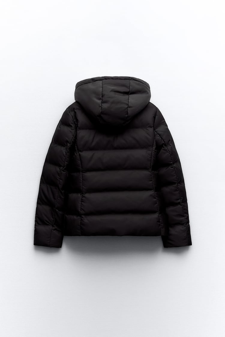 Cat costa cea mai ieftina geaca de iarna de la Zara, in 2023 2