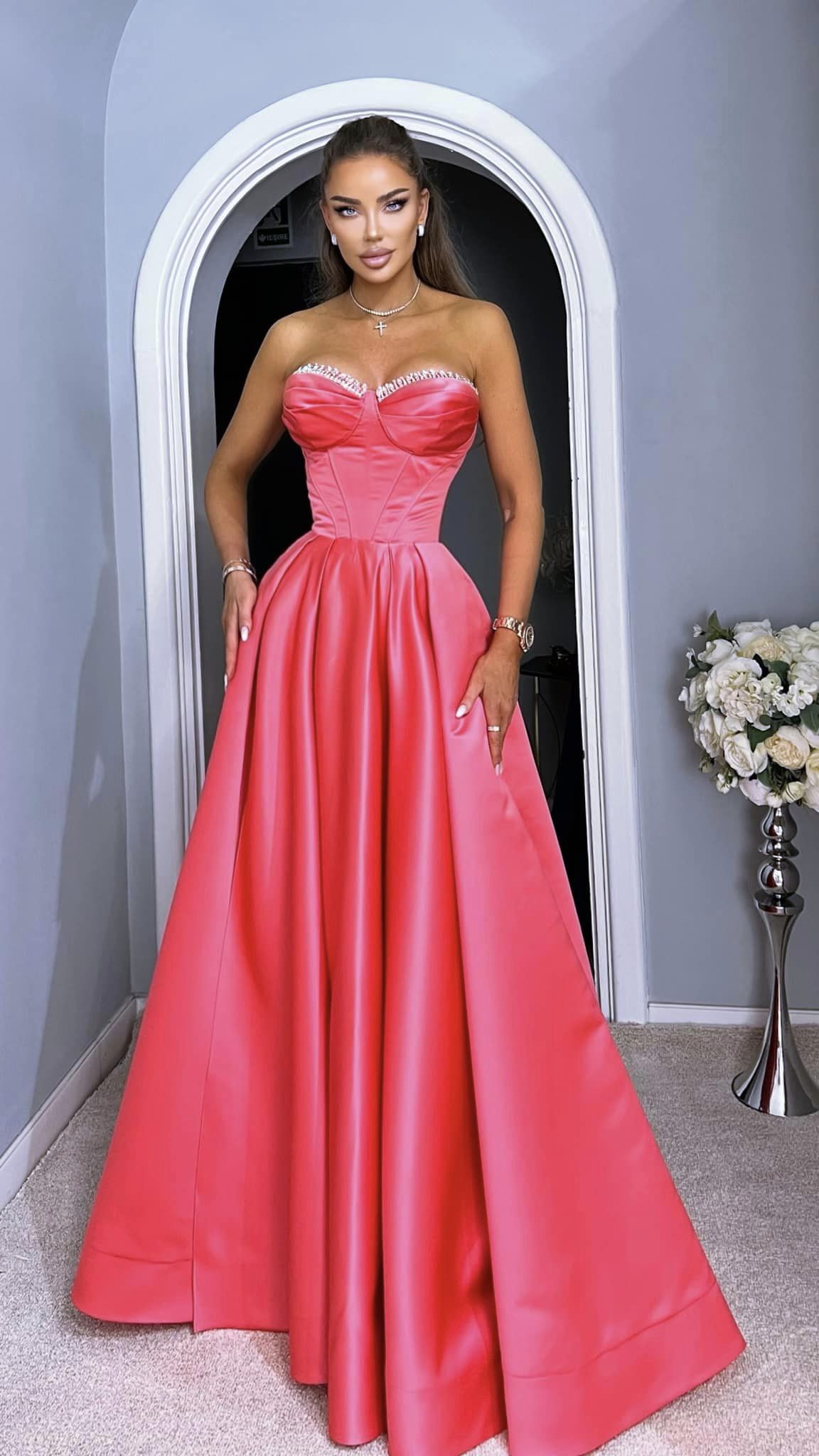 Cat costa o rochie creata de Bianca Dragusanu 8