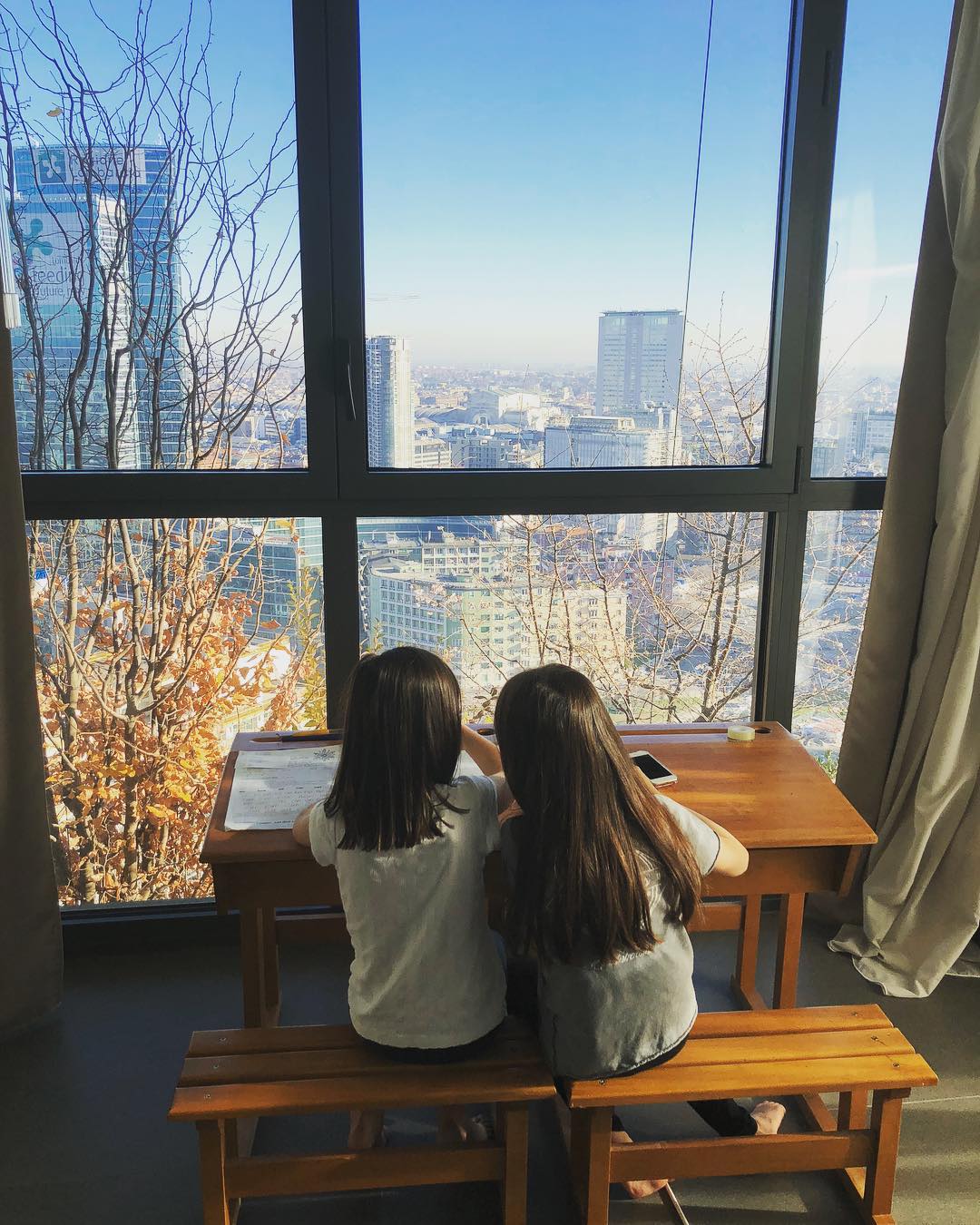 Cat de frumoase s-au făcut fiicele lui Cristi Chivu