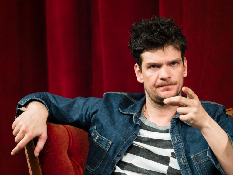 Ce i-a transmis o profesoară de limba română lui Tudor Chirilă. Mesajul face furori