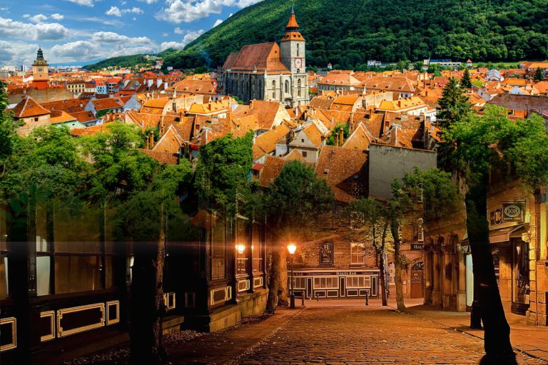 Ce se ascunde sub orașul Brașov. Doar câțiva oameni au știut secretul uluitor, nu o să-ți vină să crezi