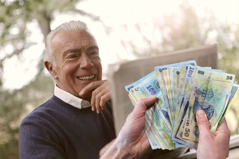 Ce vechime trebuie să ai pentru pensie anticipată. Prevederea clară din Codul Muncii 2023