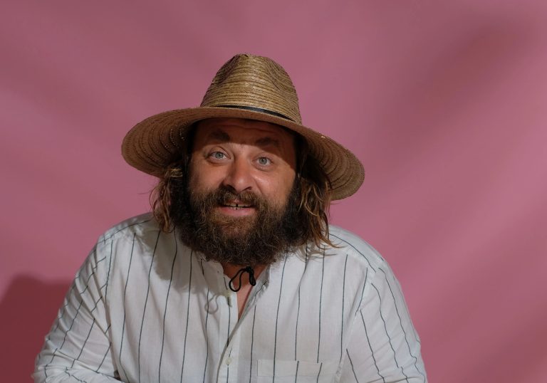 Cine este Marius Damian, povestitorul de la America Express 2023. Are o familie superbă, imagini de colecție FOTO