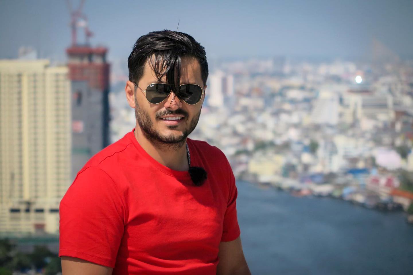 Liviu Varciu a vandut haine la portbagaj si nu se sfieste sa recunoasca asta 1