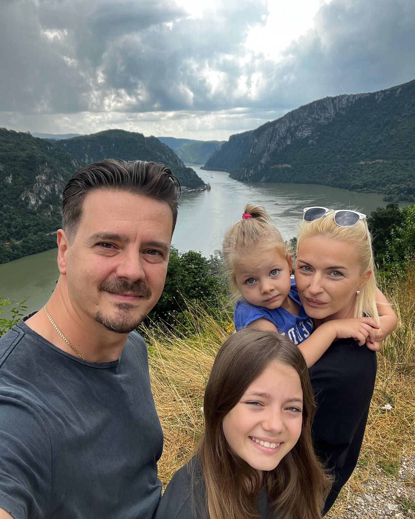 Cum reușește Mihai Petre să se mențină într-o formă extraordinară, la 44 de ani: "Încerc să-mi aduc aminte de tinerețe în modul ăsta" VIDEO EXCLUSIV