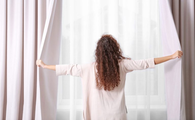 La ce program se spală perdelele, de fapt. Multe persoane fac greșeala, așa se curăță corect