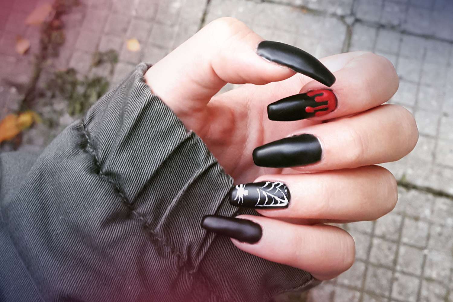 Modele de unghii pentru Halloween 2023