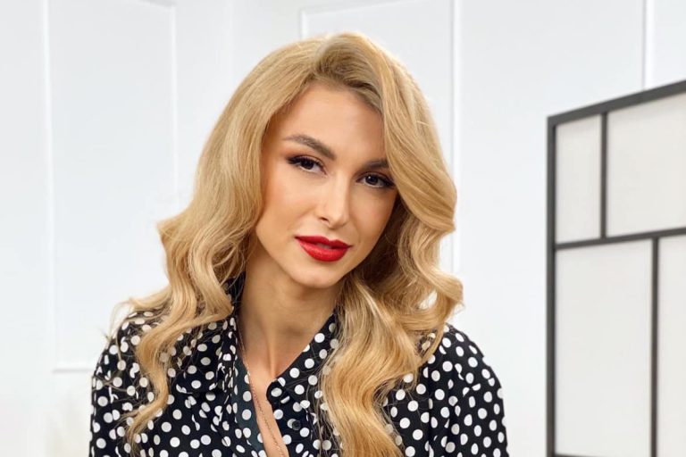 Andreea Bălan, ipostază senzuală în cadă. Iubita lui Victor Cornea nu s-a ferit să apară așa pe net
