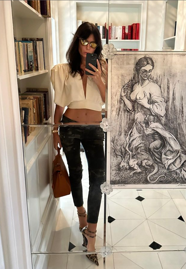 Cât costă gențile purtate de Dana Budeanu. Colecția vedetei include printre cele mai scumpe poșete din lume