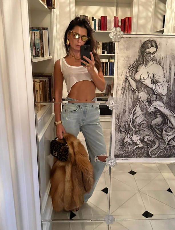 Cât costă gențile purtate de Dana Budeanu. Colecția vedetei include printre cele mai scumpe poșete din lume