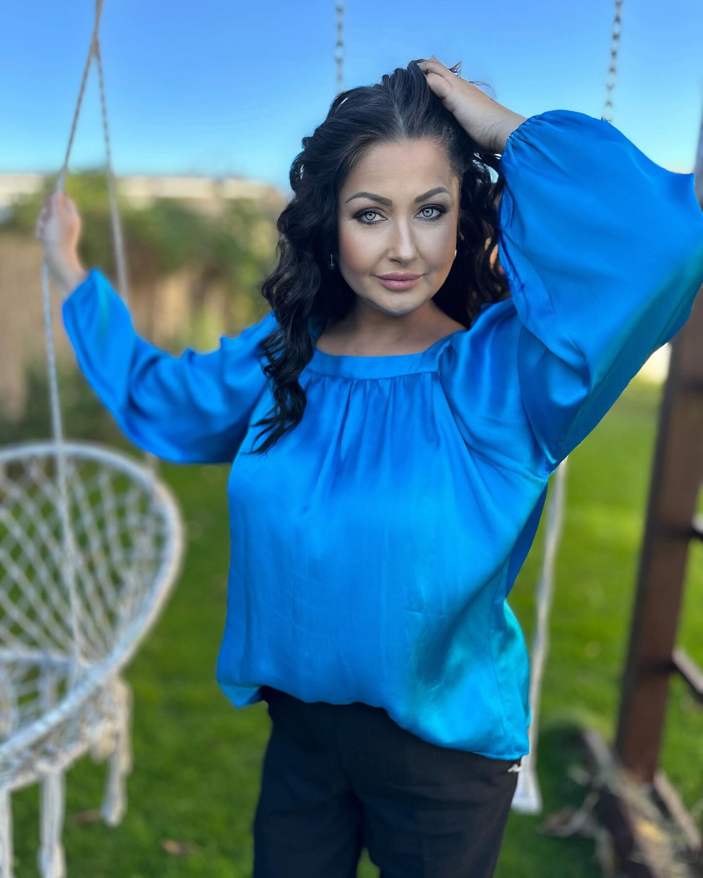 Câți bani face Gabriela Cristea din afacerea cu haine. Cât costă o rochie creată de vedeta TV