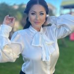 Câți bani face Gabriela Cristea din afacerea cu haine. Cât costă o rochie creată de vedeta TV