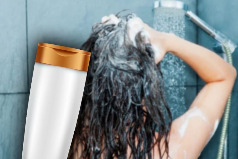 Ce să adaugi în șampon, înainte de a te spăla pe cap. Combinația uimitoare pentru a scăpa de căderea părului
