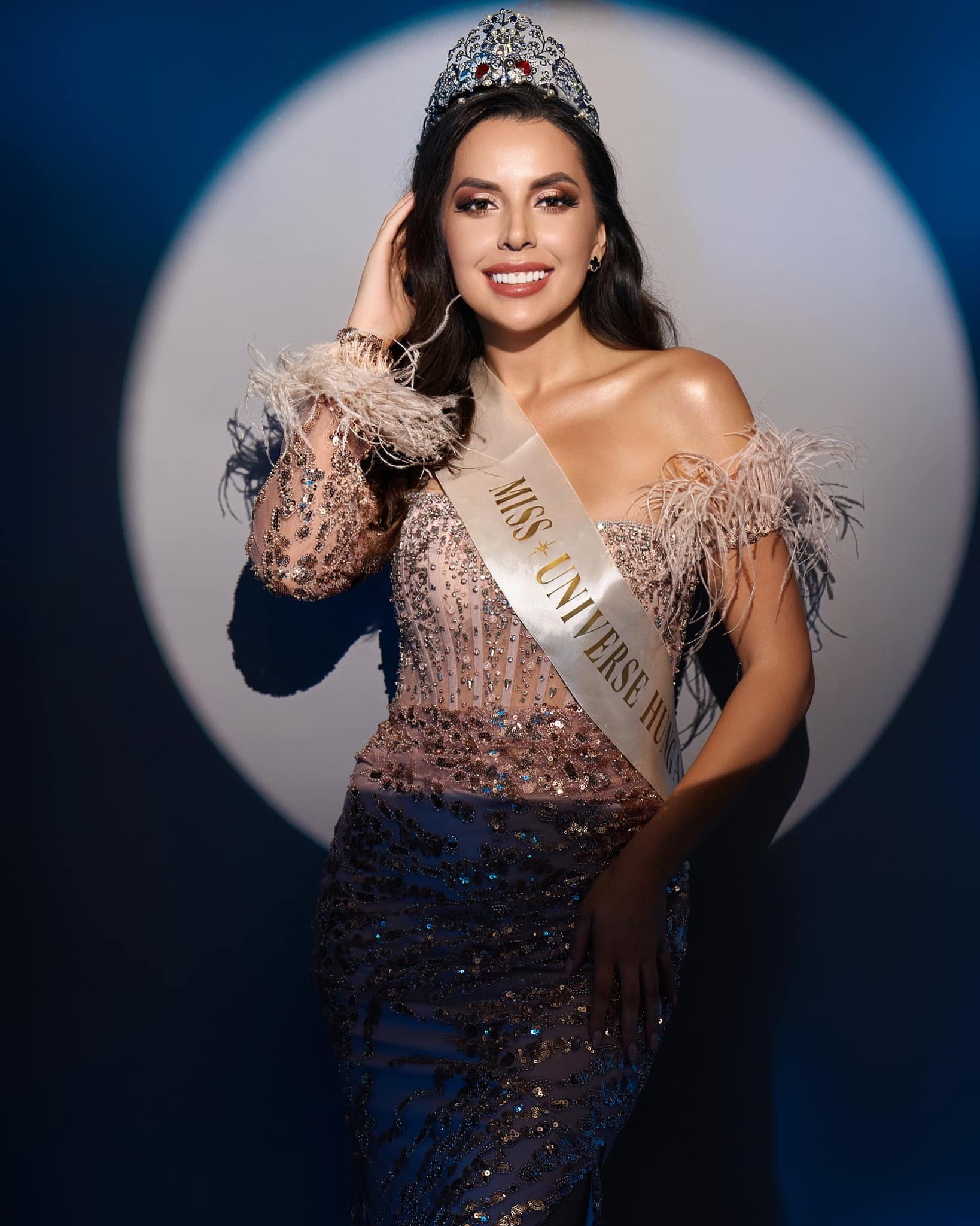 Cum arata romanca de 27 de ani care a reprezentat Ungaria la Miss Universe 2023 8