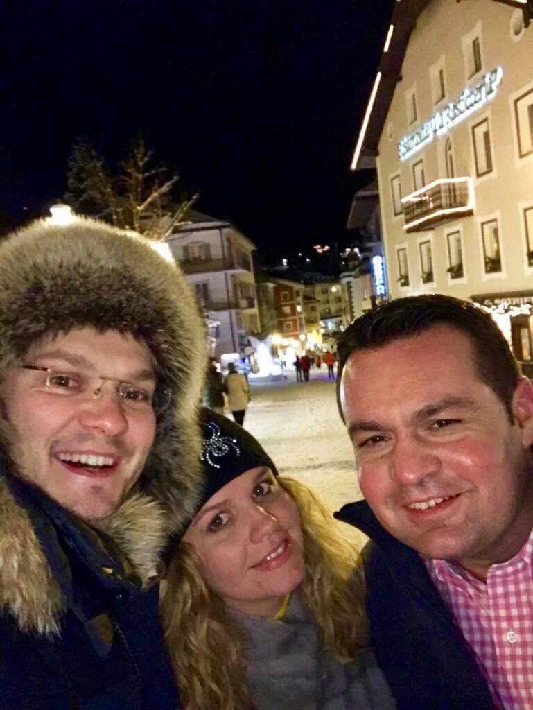 Cum arată vărul lui Cătălin Cherecheș. Seamănă sau nu? Primarul condamnat din Baia Mare a reușit să plece din țară cu actele rudei sale 