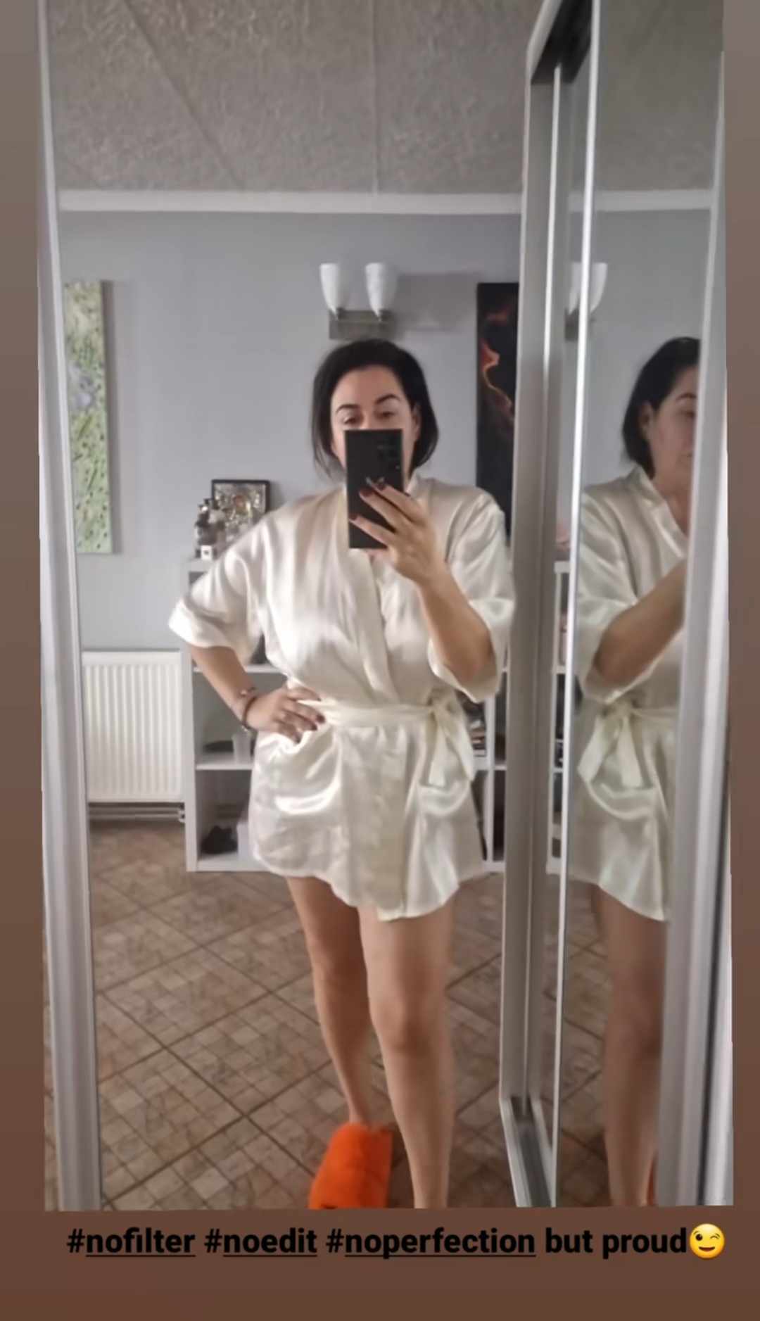 Cum s-a pozat Oana Roman, după ce a fost acuzată de Vica Blochina că își editează prea mult pozele. S-a arătat în toată splendoarea, fără filtre și retușuri