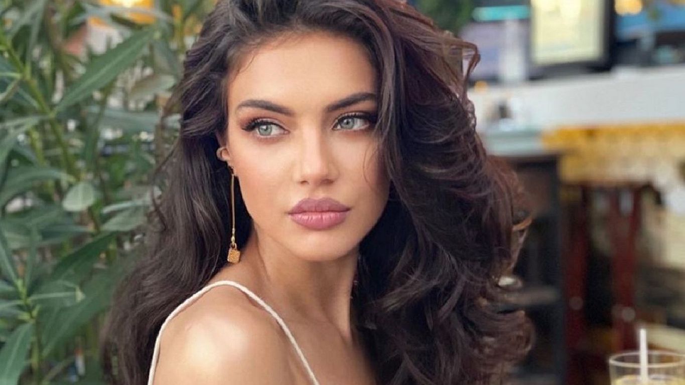 Cum arată mama Cristinei Ich