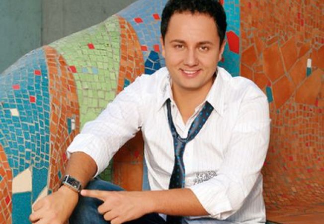 Imagini rare cu Cătălin Măruță, din adolescență. Prezentatorul Pro TV avea părul lung și arăta complet diferit FOTO