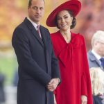 Kate Middleton, apariție de senzație într-o ținută care a lăsat la vedere mai mult decât de obicei. A atras toate privirile în această rochie roșie FOTO