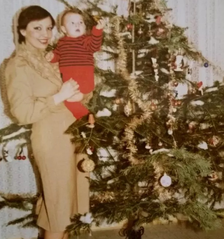 Cum arăta Mihaela Tatu în tinerețe